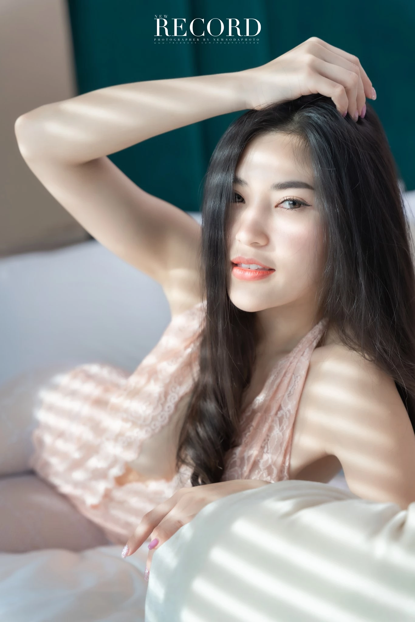 น้องน้ำฟ้า มีชื่อจริงว่า สุภัคพร วารีกุล สาวสวยมากความสามารถอีกที่มีงานถ่ายแบบอยู่มากมาย